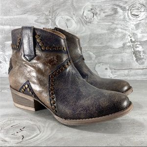 Corral circle G leather Booties